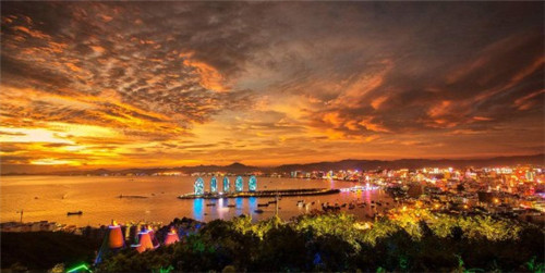 火锅店现代简约风格，济南现代火锅店装修设计